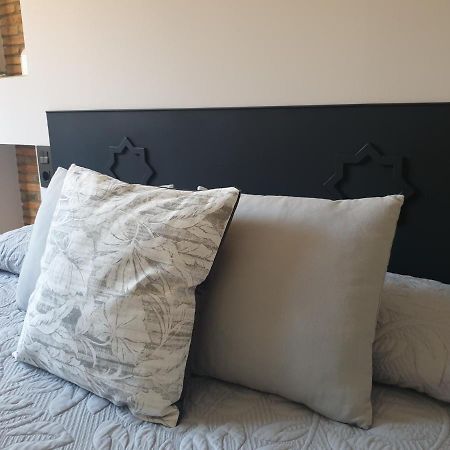 Apartamentos Turia Teruel Esterno foto